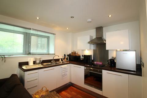 1 bedroom apartment to rent, St George Building, LS1