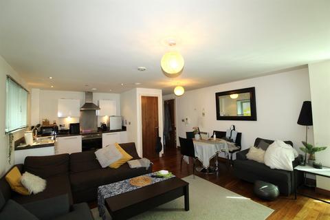 1 bedroom apartment to rent, St George Building, LS1