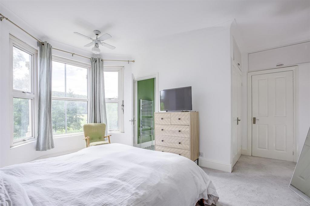 51 London Road, HP11 1 BN-3.jpg