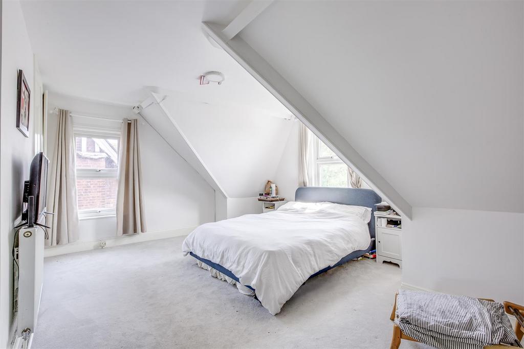 51 London Road, HP11 1 BN-1.jpg