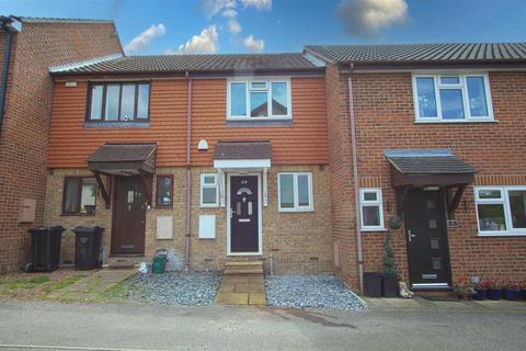 2 bedroom terraced house for sale, Robinia Close, Steeple View SS15