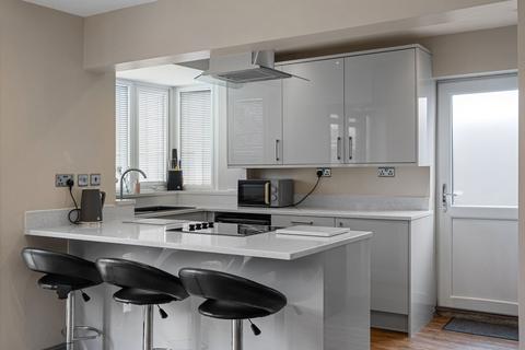 32 Brooklands, York, YO10 3NU