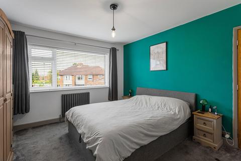 32 Brooklands, York, YO10 3NU