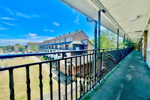 undefined, Arrow Close, Luton, LU3
