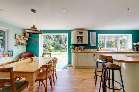 5 bedroom detached house for sale, Greyfriars Close, Worthing BN13