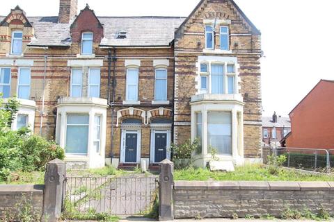 1 bedroom townhouse for sale, Flat  -  Walmersley Road, Bury