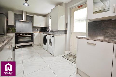 41 Hacking Street, Salford, M7 4ZD
