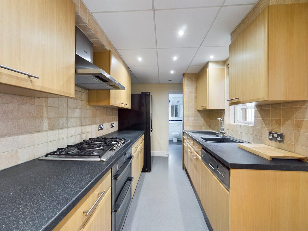 House in Romford - View 4