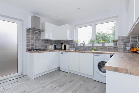 3 bedroom detached bungalow for sale, Cradock Place, Worthing BN13