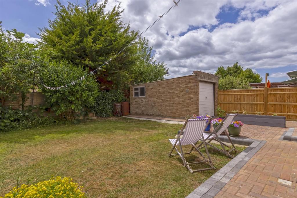 For Sale by Aspire Residential   Craddock Place