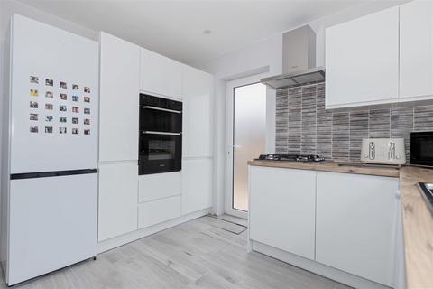 3 bedroom detached bungalow for sale, Cradock Place, Worthing BN13