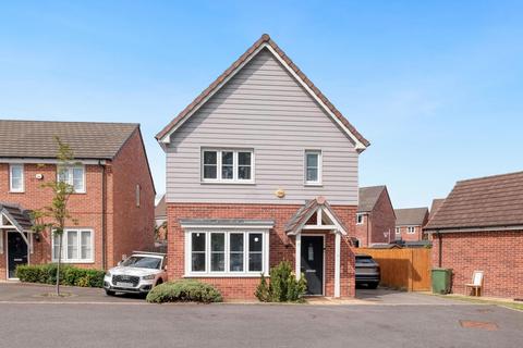 3 bedroom detached house for sale - Archer Drive, Cheswick Green, B90
