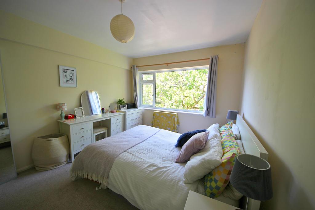 Master bed 2