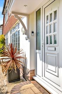 34 Cherry Tree Avenue, Haslemere, GU27 1JW