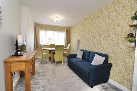 32 Browning Road, Pocklington, York, YO42 2GL