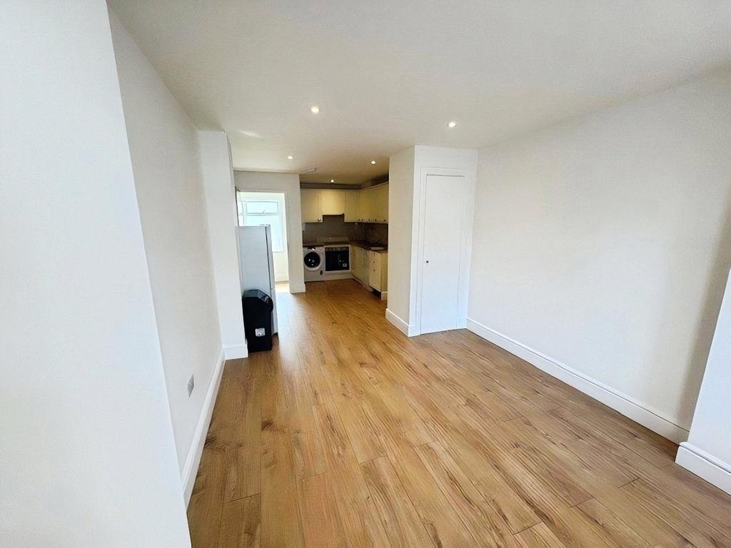 Reception/Kitchen