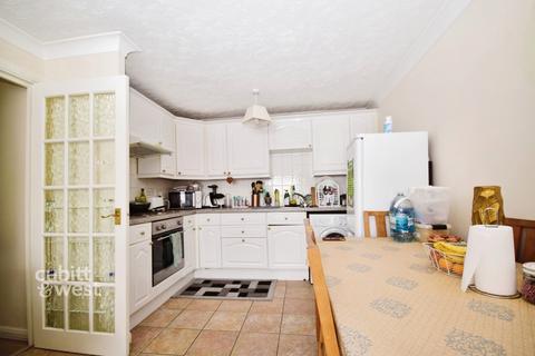 1 bedroom ground floor flat to rent, Warham Road South Croydon CR2