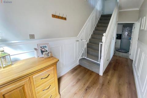 3 bedroom semi-detached house for sale, Gwar Y Caeau , Port Talbot, Neath Port Talbot. SA13 2UR