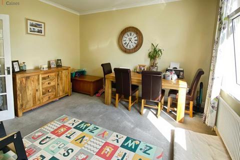 3 bedroom semi-detached house for sale, Gwar Y Caeau , Port Talbot, Neath Port Talbot. SA13 2UR
