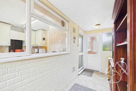 8 Driffield Close, Feering, Colchester, CO5 9LH