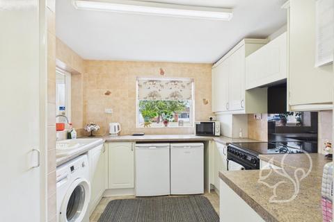 8 Driffield Close, Feering, Colchester, CO5 9LH