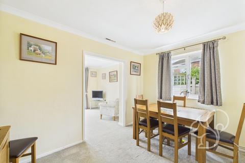 8 Driffield Close, Feering, Colchester, CO5 9LH