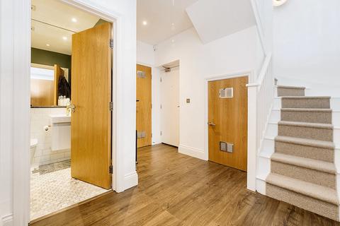 2 bedroom apartment for sale, Kidman Close, Romford, RM2