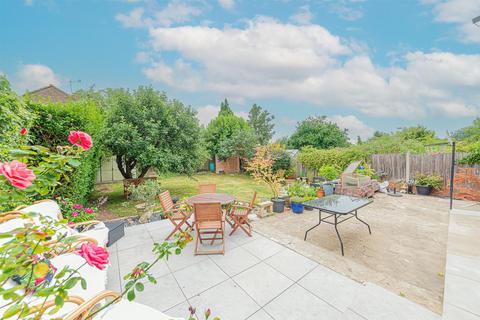 undefined, Lower Farnham, Hampshire GU11