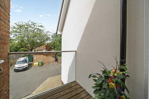 1 bedroom flat for sale, Manor Park Road, Chislehurst, Kent, BR7