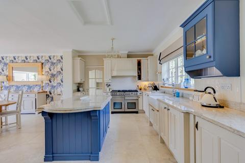 4 bedroom detached house for sale, Wood Sorrel, Twyncyn, Dinas Powys, Vale of Glam. CF64 4AS