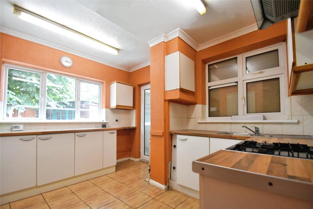 House in London, London Borough of Barking and Dagenham - View 4