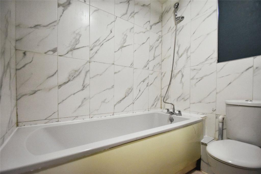 House in London, London Borough of Barking and Dagenham - More