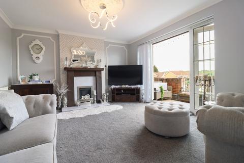 3 bedroom detached house for sale, Dowland Avenue, High Green, Sheffield, S35