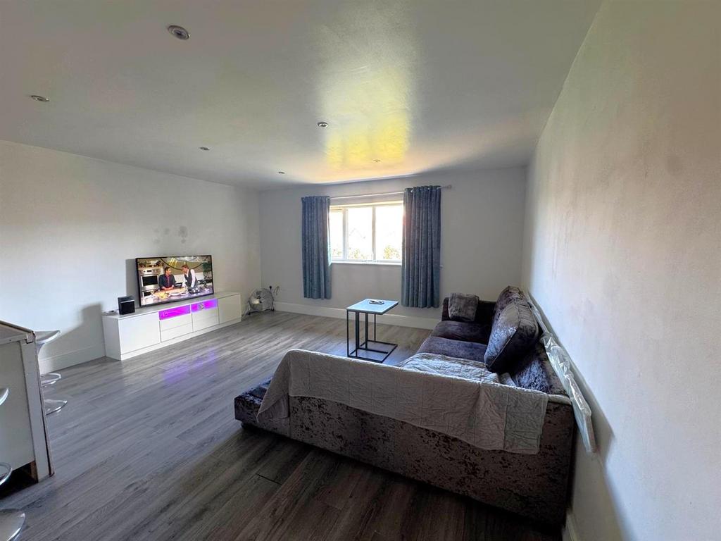 Lounge 2.jpeg