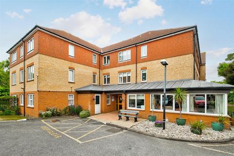 1 bedroom flat for sale, Cambridge Park, Wanstead