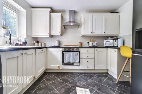 98 Highgate, Wombwell, Barnsley, S73 0FH