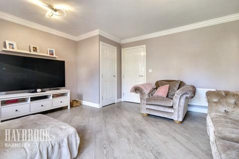 98 Highgate, Wombwell, Barnsley, S73 0FH