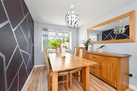 267 Eskhill, Penicuik, EH26 8DF