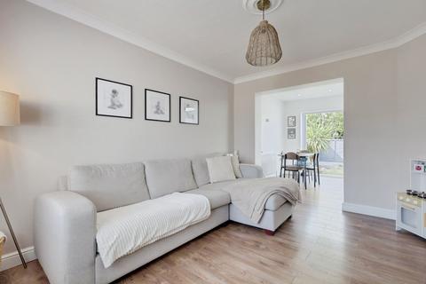 9 Boyce View Drive, Benfleet, SS7 5EA
