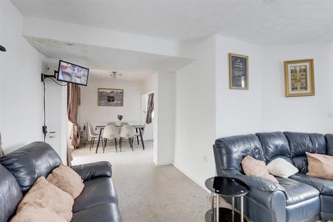 3 bedroom semi-detached house for sale, Broad Walk, Nottingham NG6