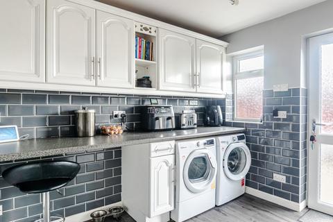 16 Badsworth Road, Warmsworth, Doncaster, DN4 9LH