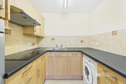 1 bedroom flat for sale, North Cheam SM3