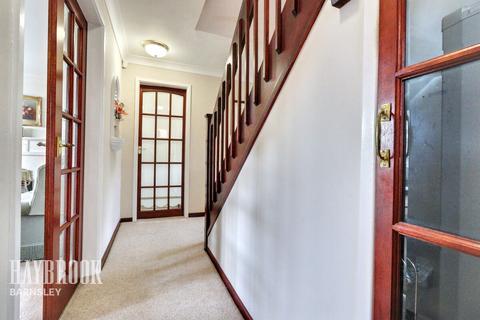 4 bedroom detached house for sale, Linburn Close, Royston