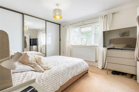 47 Upland Road, Thornwood, Epping, CM16 6NJ