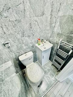 4 bedroom detached house to rent, Franchise Street, Wednesbury, WS10 9RE