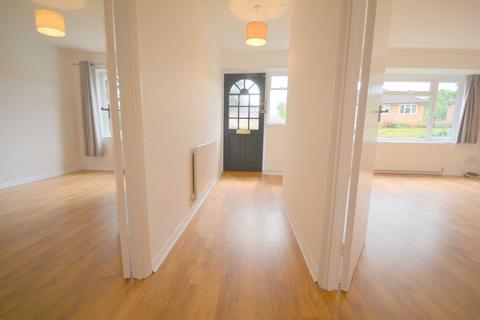 2 bedroom maisonette to rent, Mount Nugent, Chesham HP5