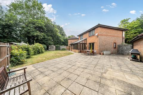 7 Water View, Horley, RH6 9GW