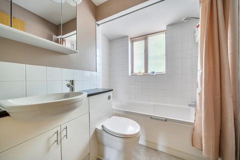 7 Water View, Horley, RH6 9GW