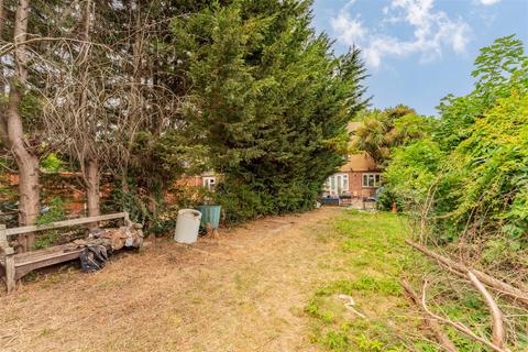 undefined, Pinkwell Lane, Hayes UB3