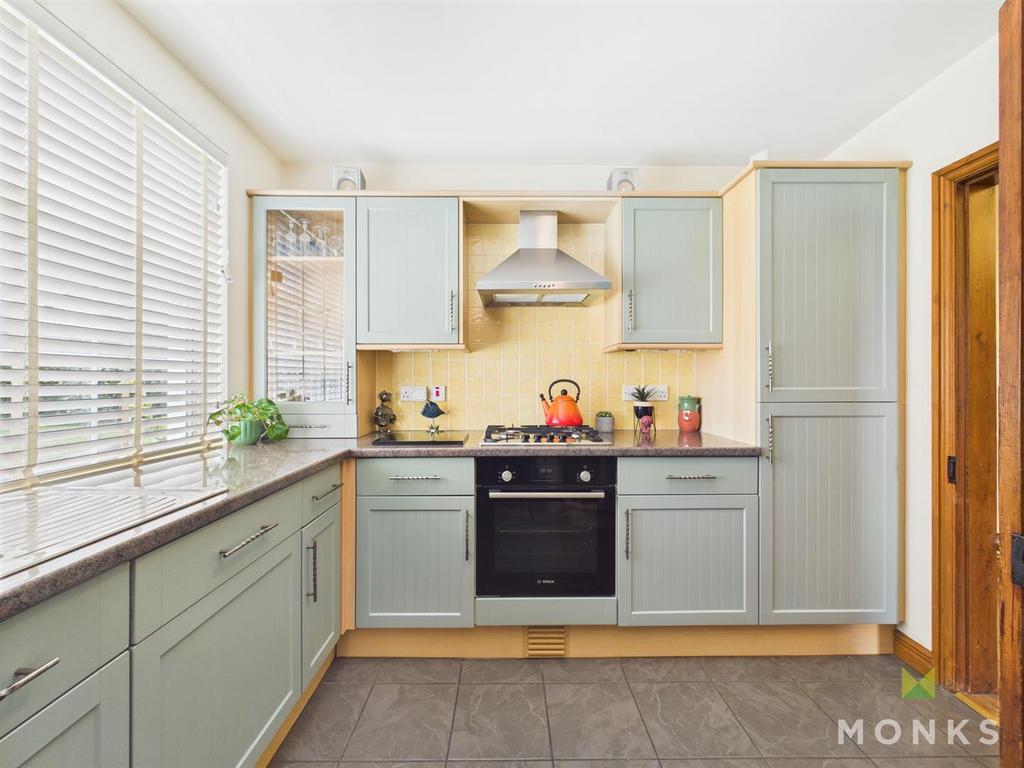 CAM01420 G0-PR0688-STILL021.jpg